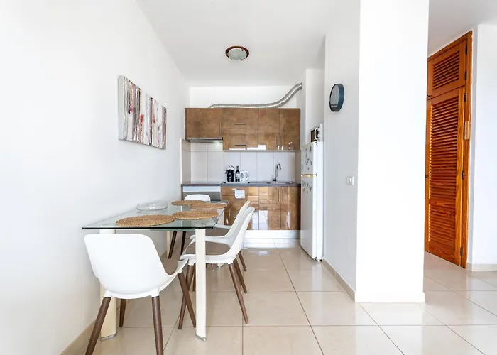 Apartment Paradise Flat Near Hard Rock With Pool